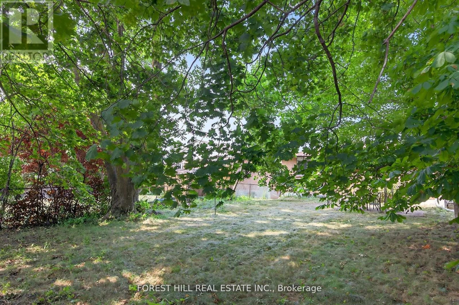 104 Armitage Drive, Newmarket, Ontario  L3Y 5L7 - Photo 26 - N12434120