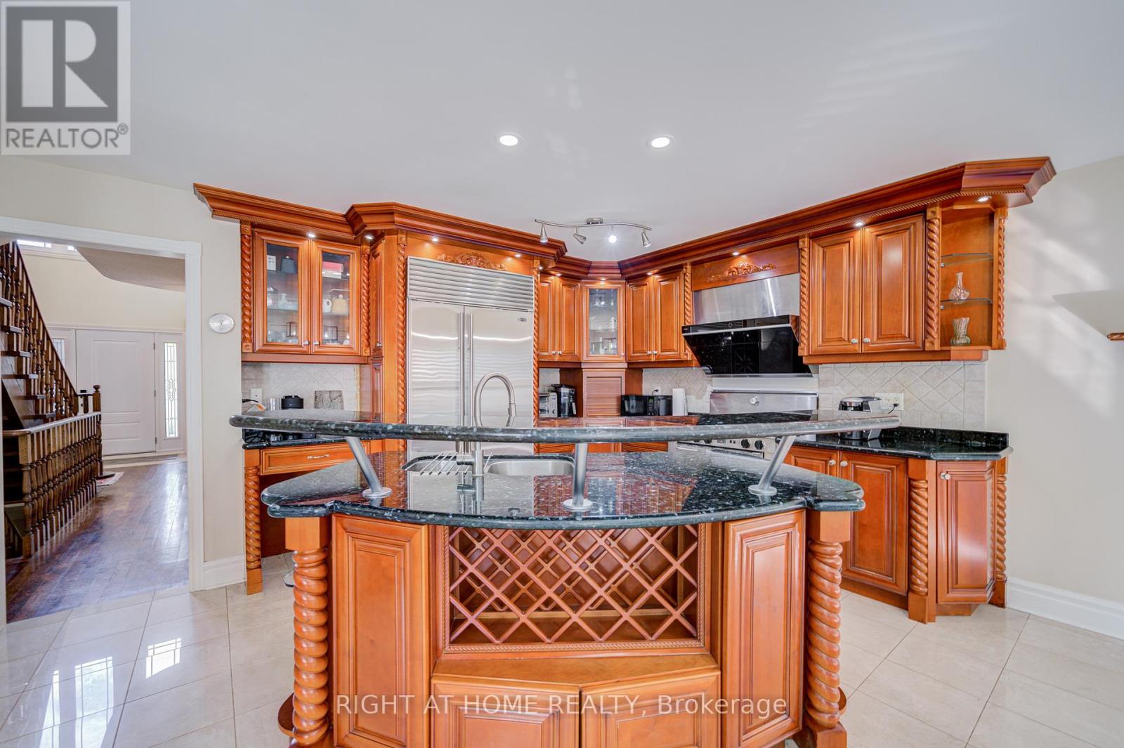 128 Carlyle Crescent, Aurora, Ontario  L4G 6P7 - Photo 16 - N12434128