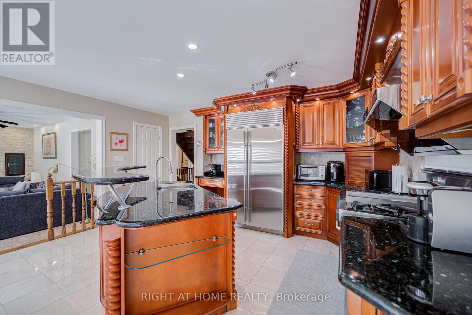 128 Carlyle Crescent, Aurora, Ontario  L4G 6P7 - Photo 17 - N12434128
