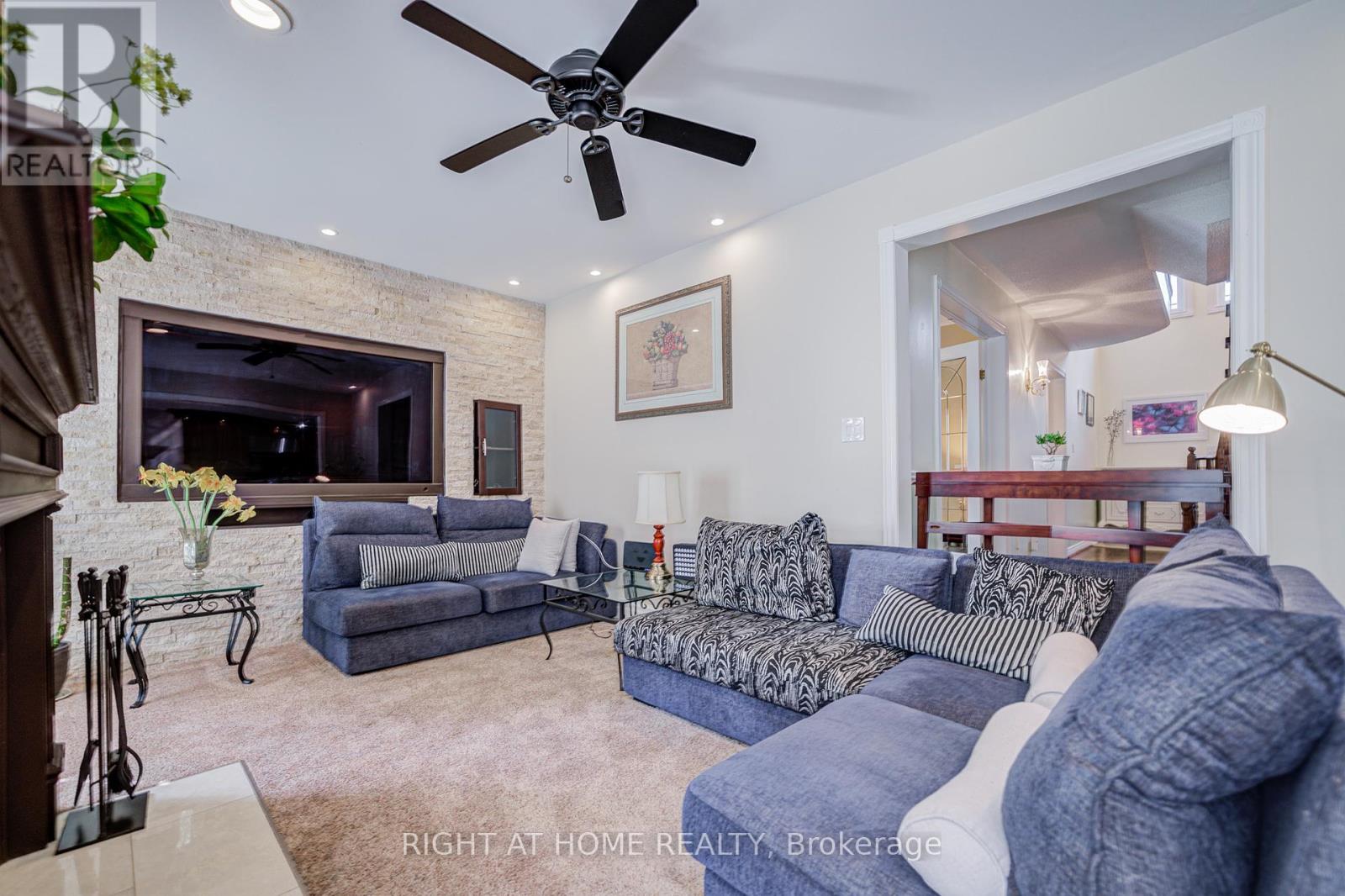 128 Carlyle Crescent, Aurora, Ontario  L4G 6P7 - Photo 23 - N12434128