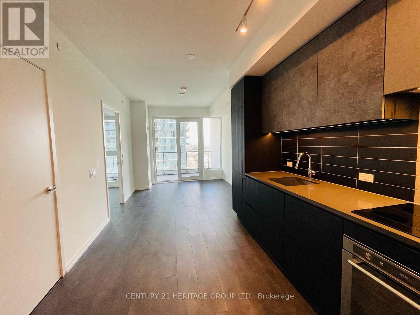 1810 - 7890 JANE STREET, Vaughan, Ontario