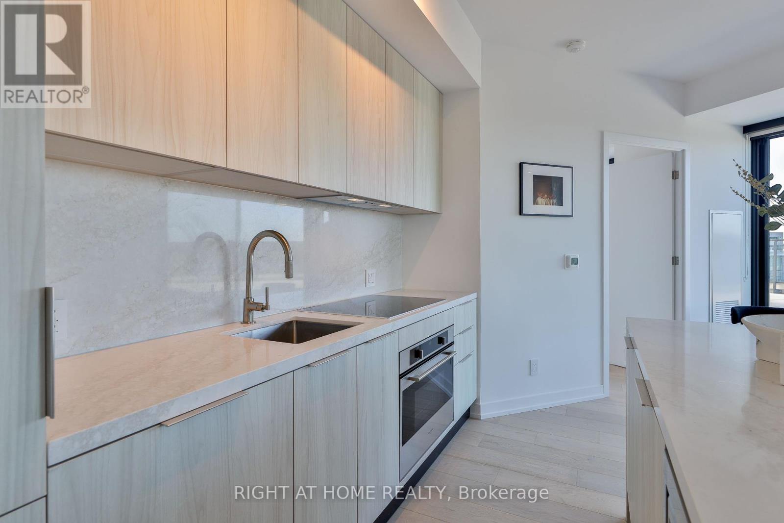 906 - 200 Sudbury Street, Toronto, Ontario  M6J 0H1 - Photo 7 - C12434208