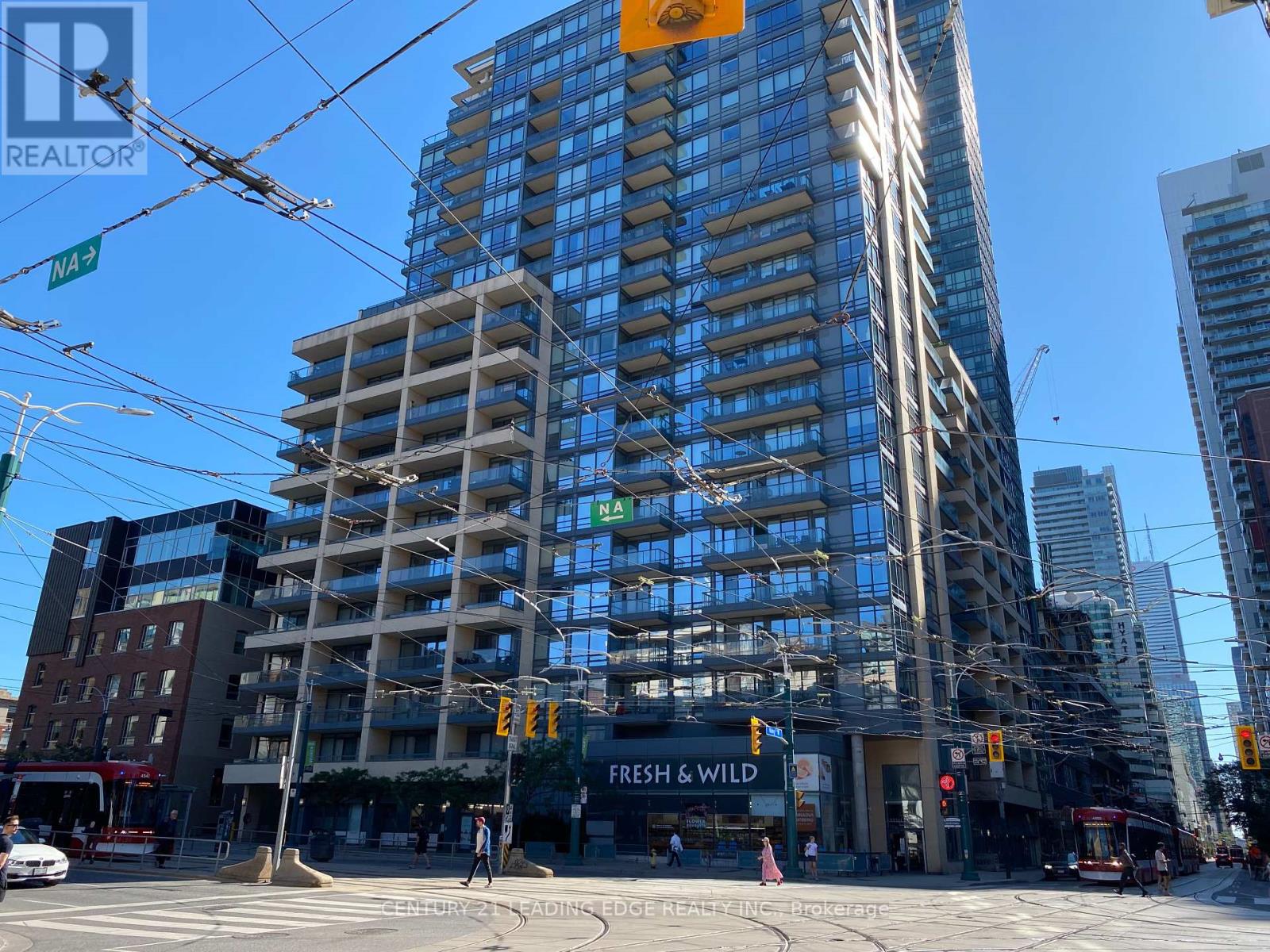 1018 - 438 King Street W, Toronto, Ontario  M5V 3T9 - Photo 2 - C12434226