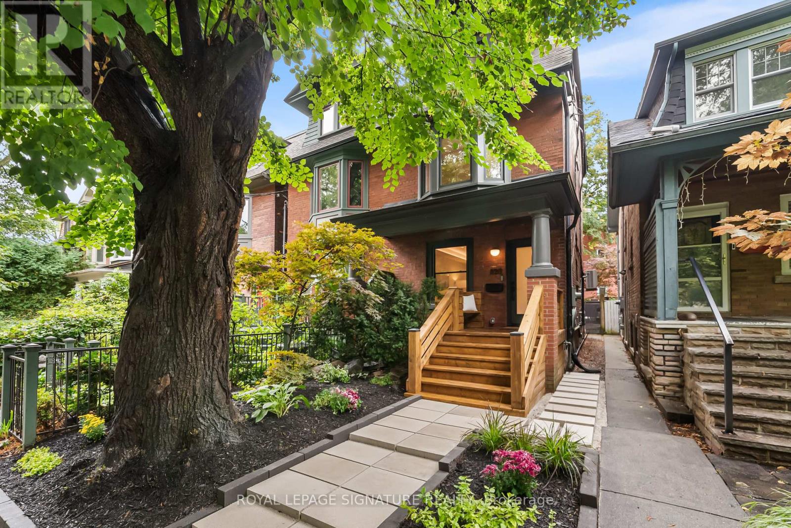 820 PALMERSTON AVENUE, Toronto, Ontario