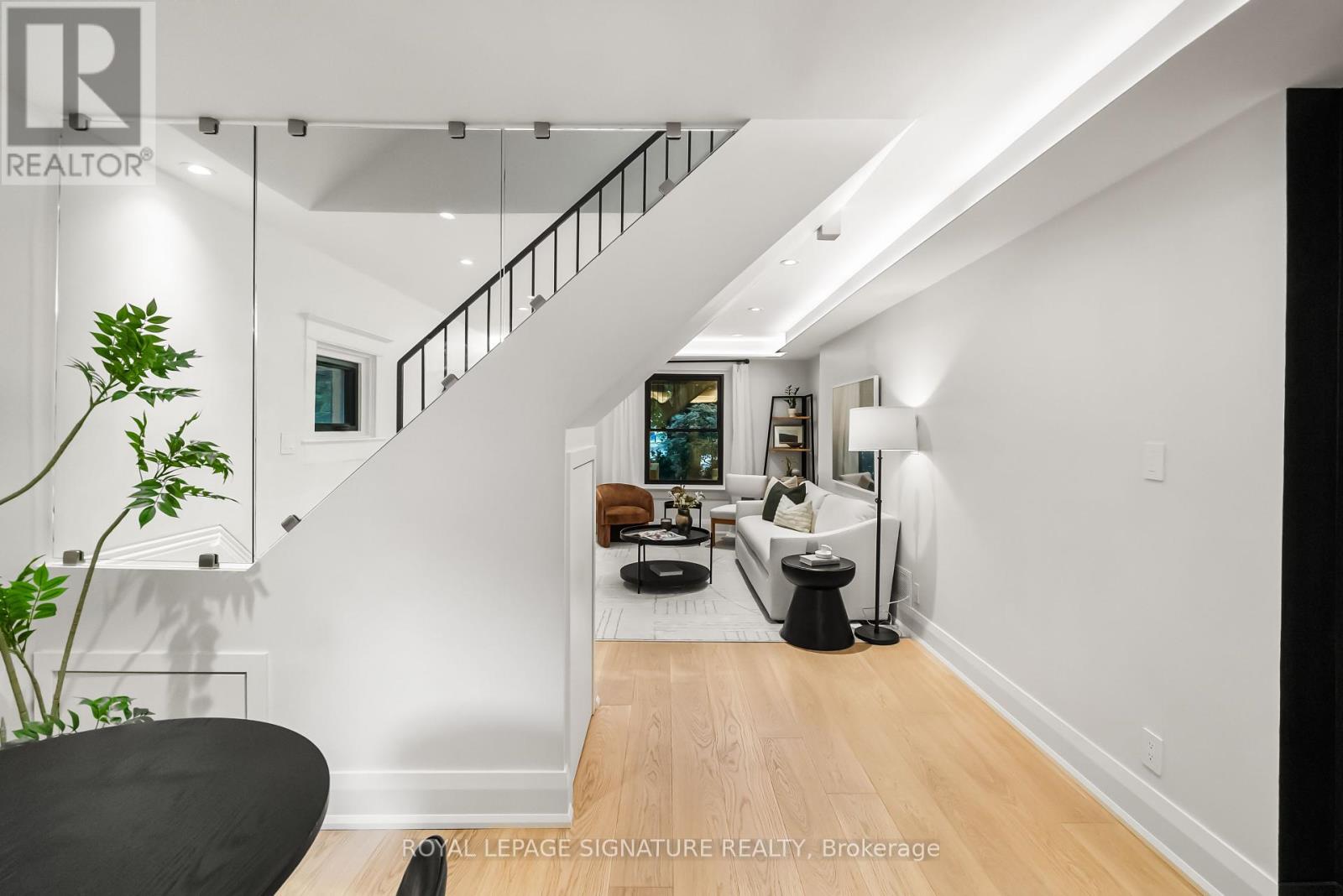 820 Palmerston Avenue, Toronto, Ontario  M6G 2R9 - Photo 21 - C12434259