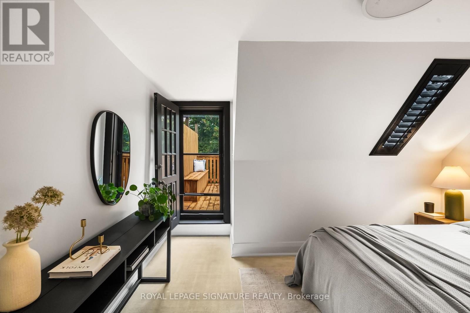 820 Palmerston Avenue, Toronto, Ontario  M6G 2R9 - Photo 38 - C12434259