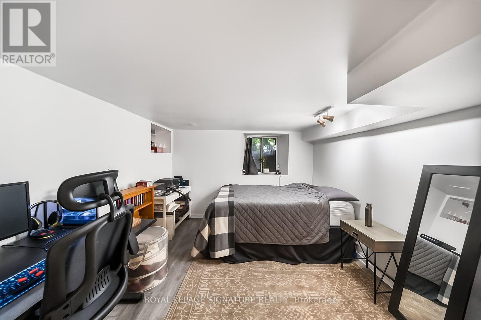 820 Palmerston Avenue, Toronto, Ontario  M6G 2R9 - Photo 48 - C12434259
