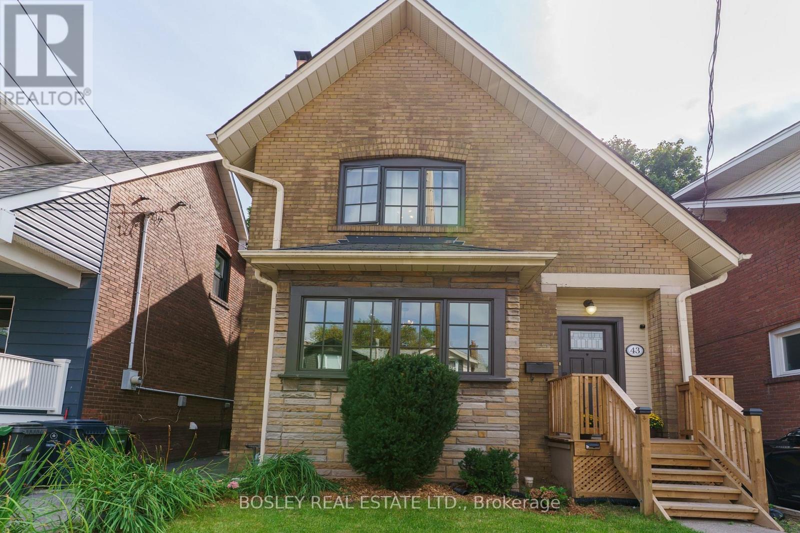 43 EASTWOOD ROAD, Toronto, Ontario