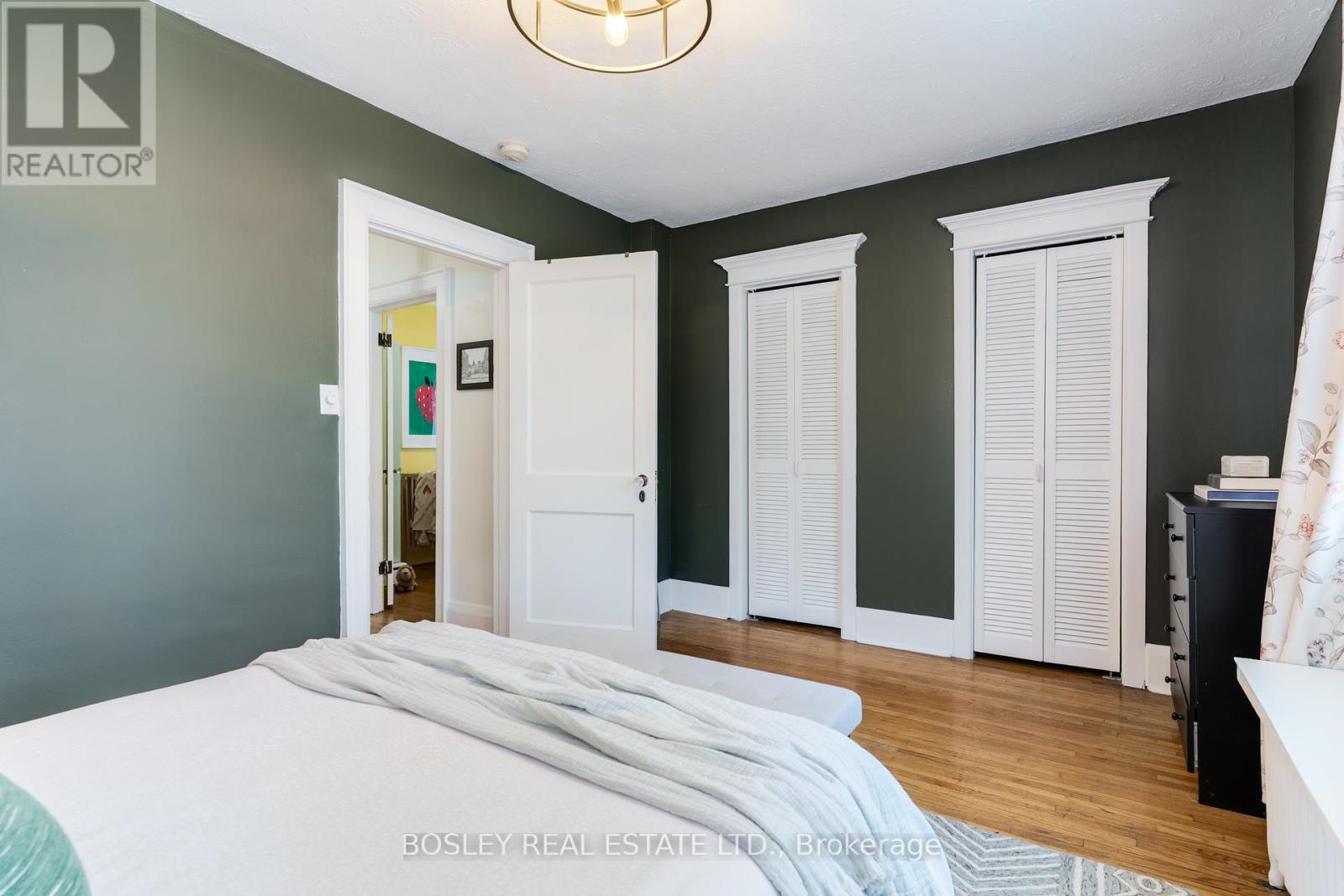 43 Eastwood Road, Toronto, Ontario  M4L 2C6 - Photo 18 - E12434205