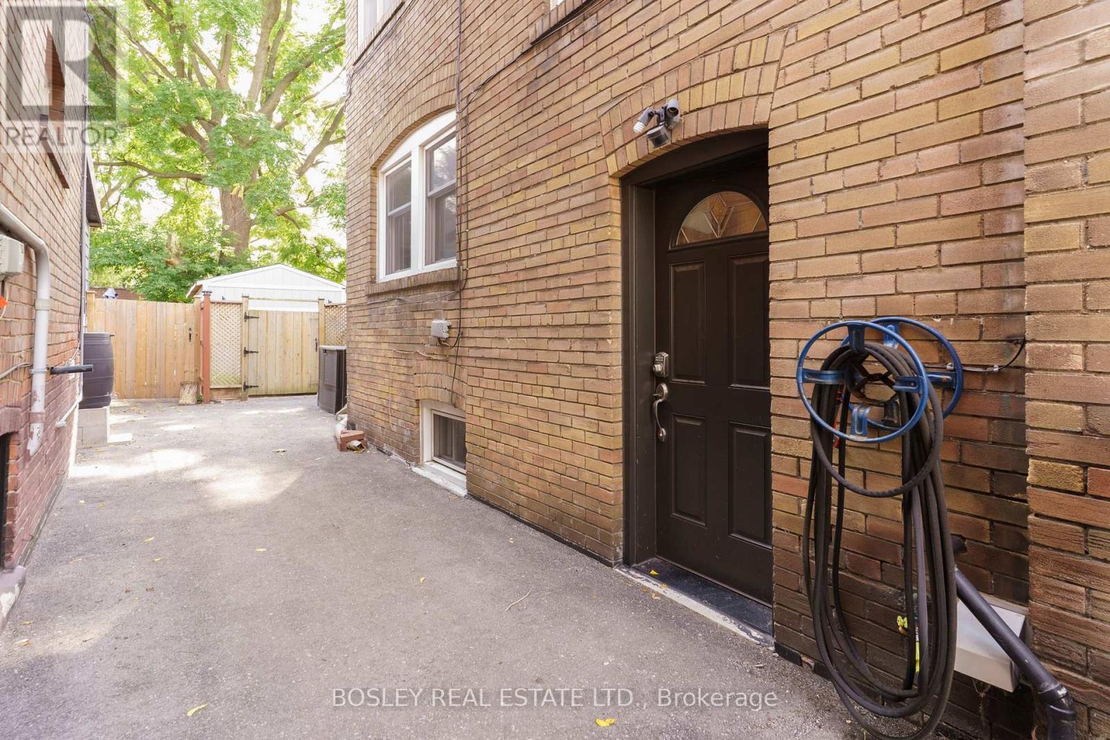 43 Eastwood Road, Toronto, Ontario  M4L 2C6 - Photo 47 - E12434205