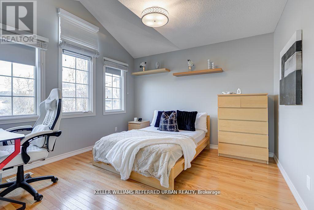 2 Thistledown Crescent, Whitby, Ontario  L1R 3P2 - Photo 25 - E12434223