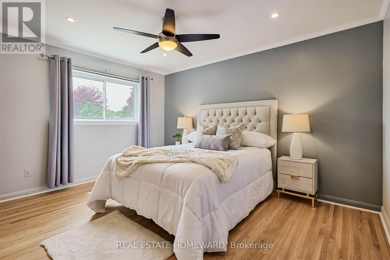 8 Burnview Crescent, Toronto, Ontario  M1H 1B5 - Photo 11 - E12434236