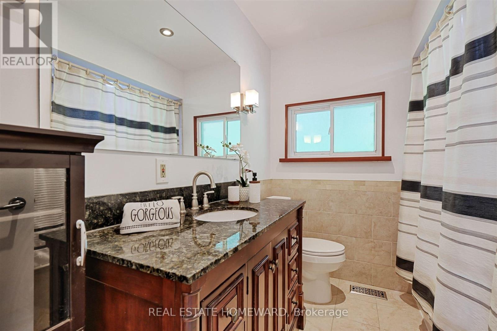 8 Burnview Crescent, Toronto, Ontario  M1H 1B5 - Photo 20 - E12434236