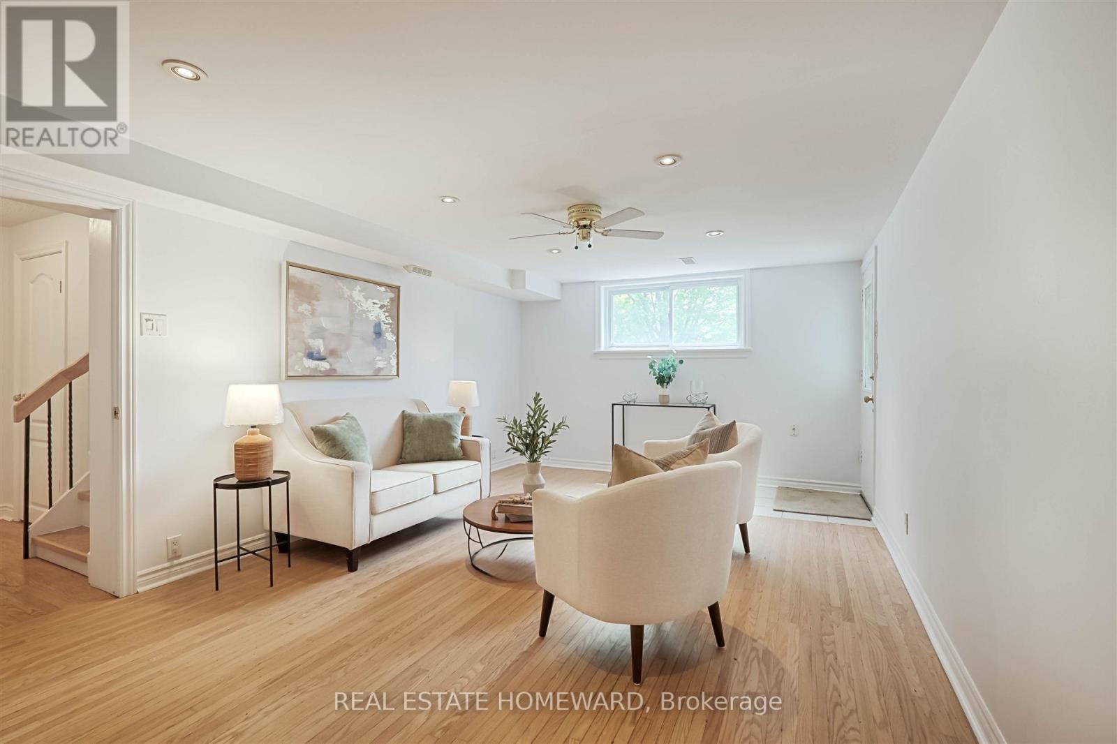 8 Burnview Crescent, Toronto, Ontario  M1H 1B5 - Photo 21 - E12434236