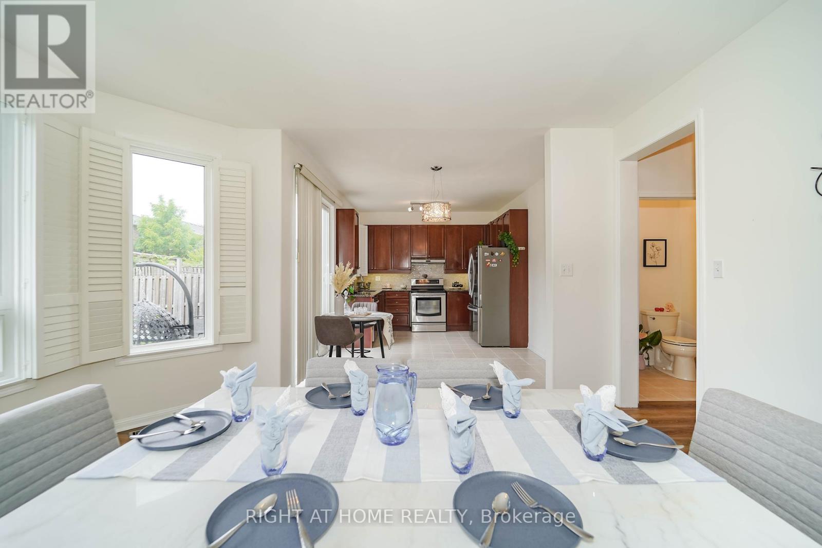 180 Raponi Circle, Toronto, Ontario  M1X 2C8 - Photo 16 - E12434273