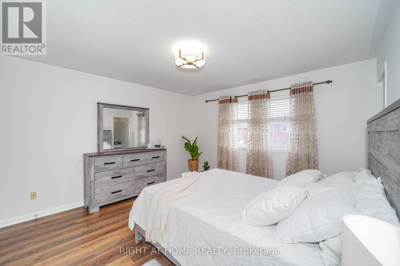 180 Raponi Circle, Toronto, Ontario  M1X 2C8 - Photo 24 - E12434273