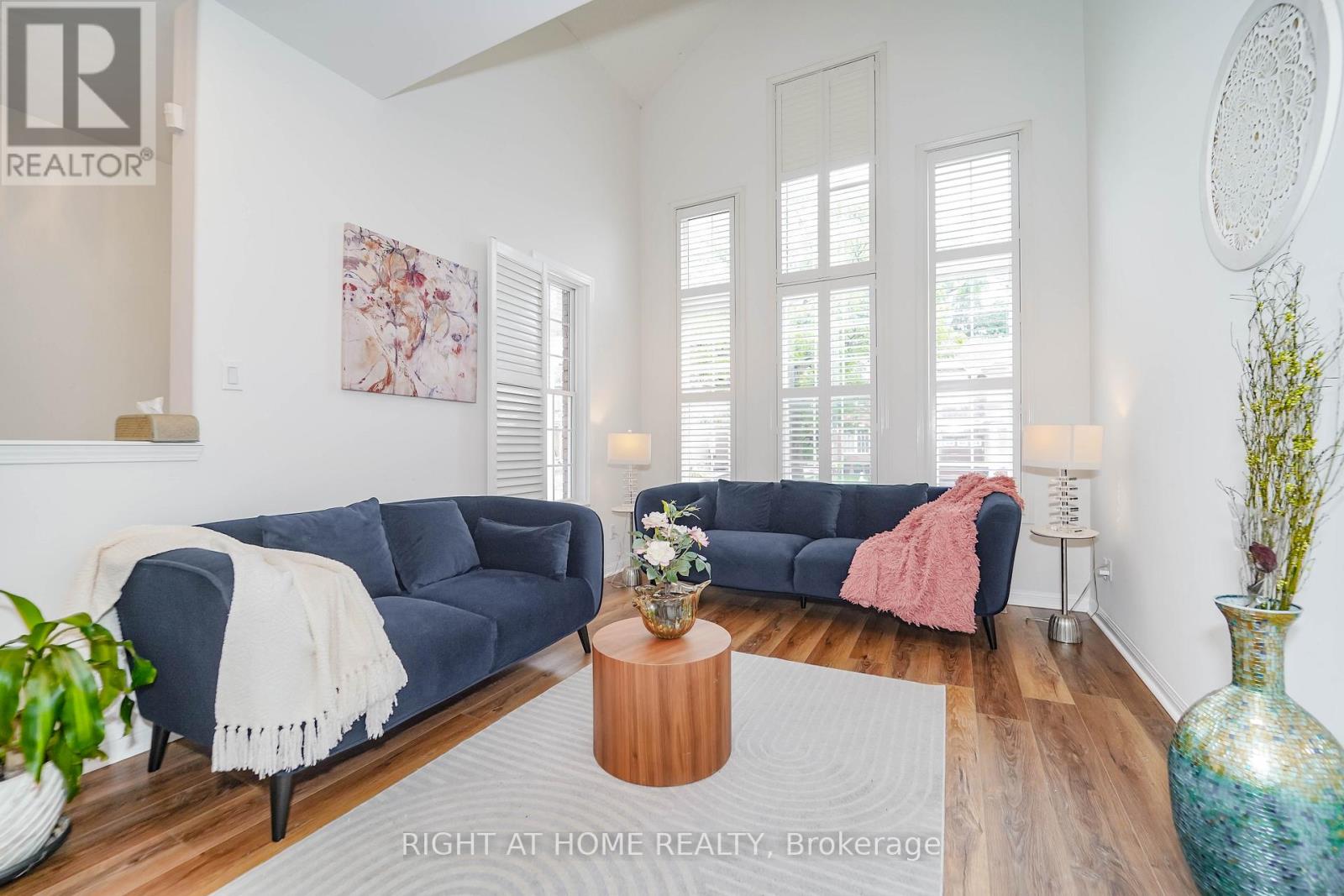 180 Raponi Circle, Toronto, Ontario  M1X 2C8 - Photo 6 - E12434273