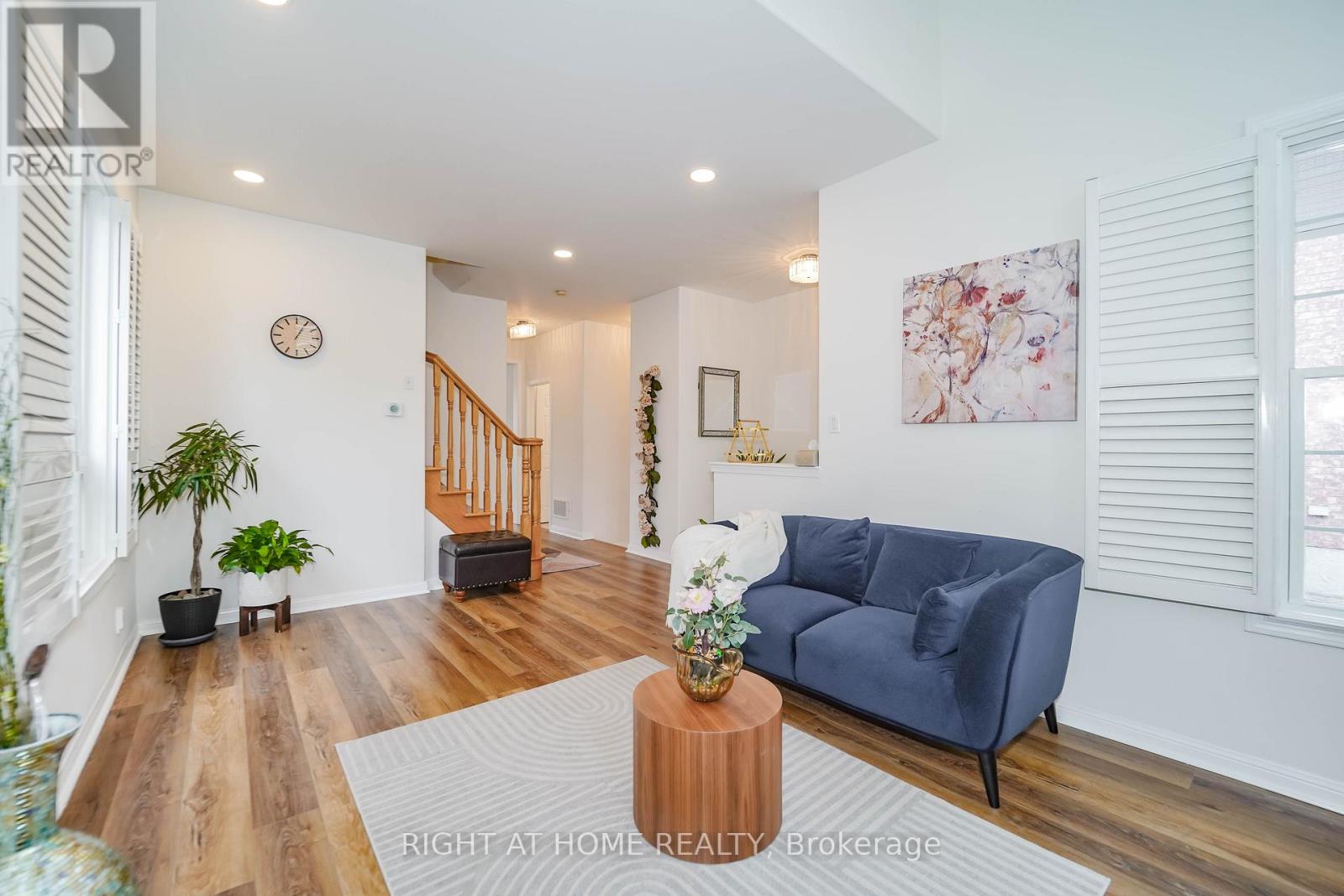 180 Raponi Circle, Toronto, Ontario  M1X 2C8 - Photo 8 - E12434273