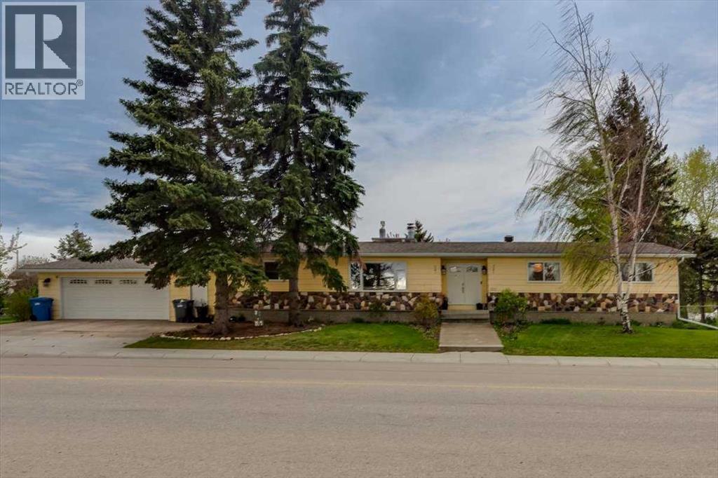 1203 Gough Road, Carstairs, Alberta  T0M 0N0 - Photo 1 - A2222112