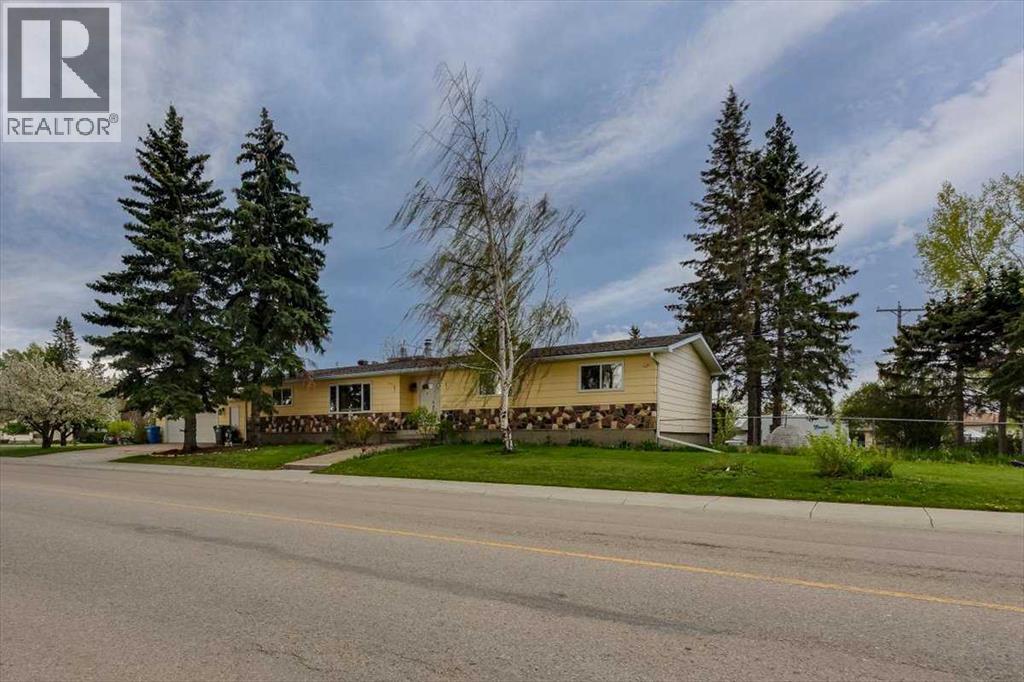 1203 Gough Road, Carstairs, Alberta  T0M 0N0 - Photo 3 - A2222112