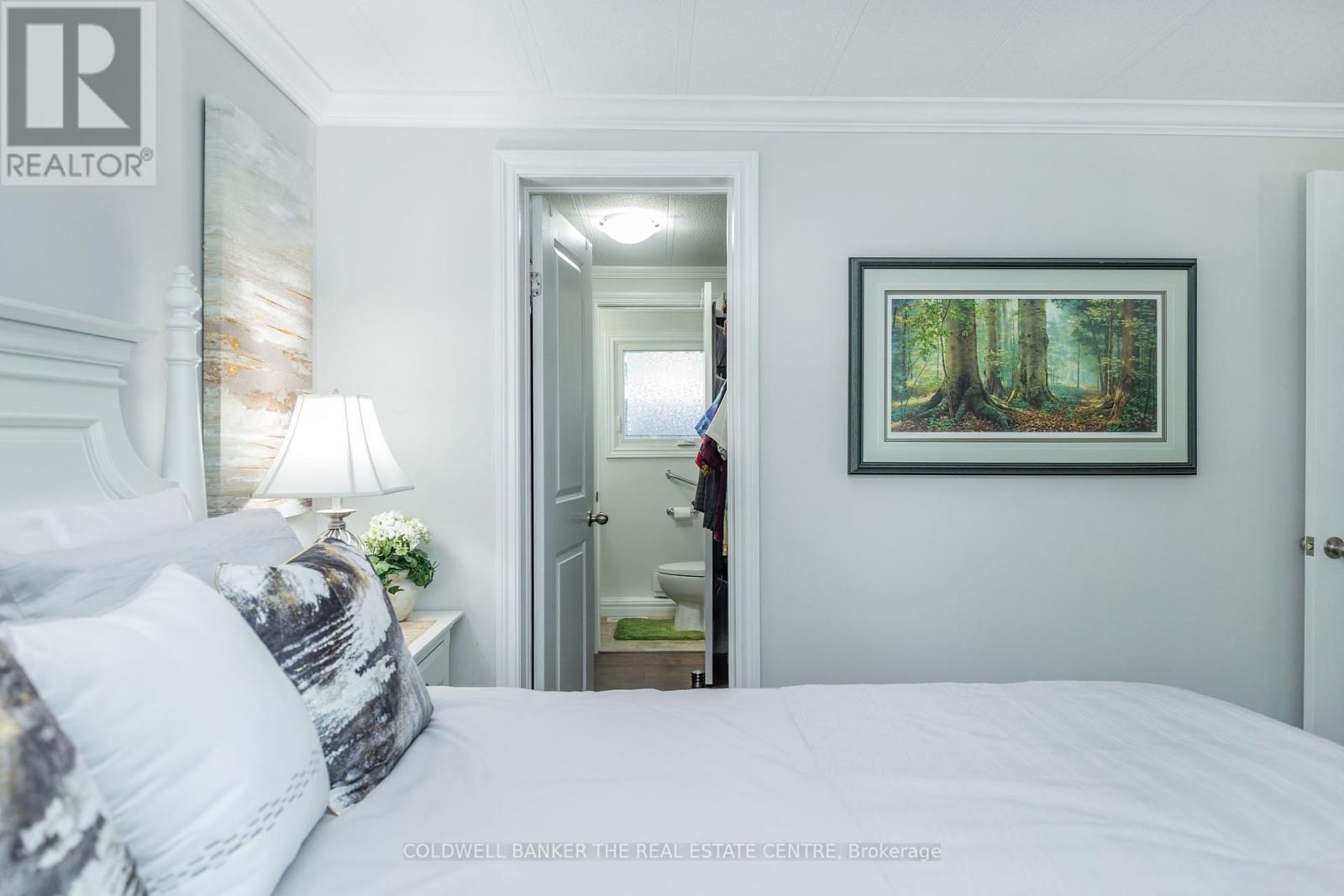 18 Broadway Avenue, Innisfil, Ontario  L9S 1M7 - Photo 21 - N12434228