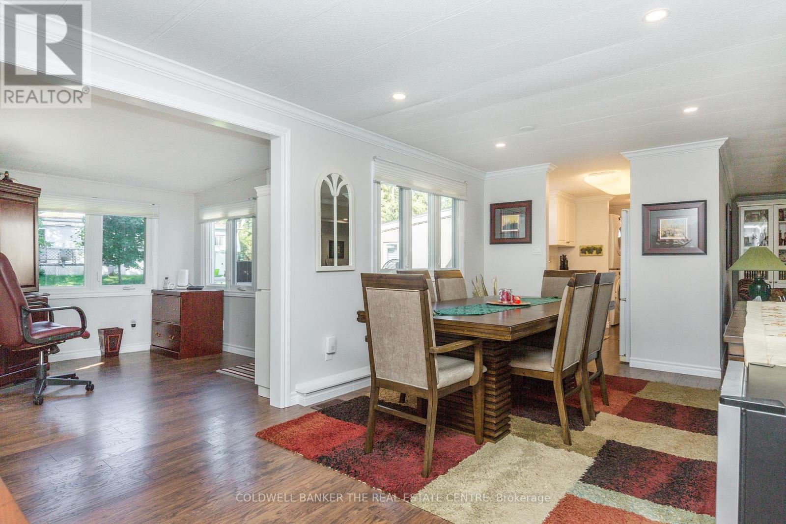 18 Broadway Avenue, Innisfil, Ontario  L9S 1M7 - Photo 36 - N12434228