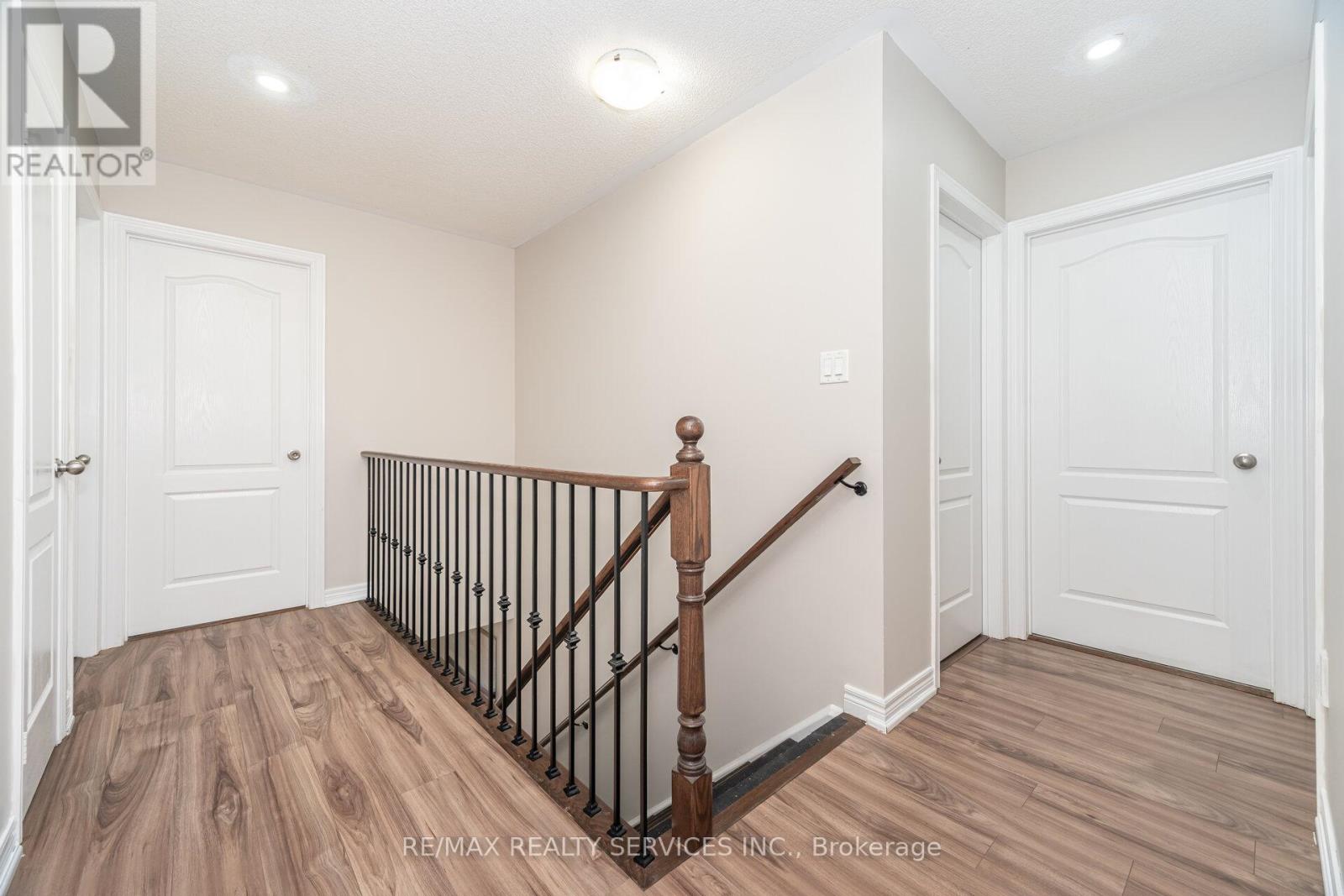 3 Napoleon Crescent, Brampton, Ontario  L6P 3K6 - Photo 22 - W12434042
