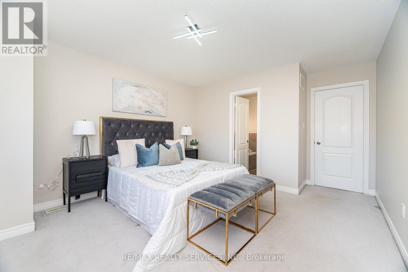 3 Napoleon Crescent, Brampton, Ontario  L6P 3K6 - Photo 24 - W12434042