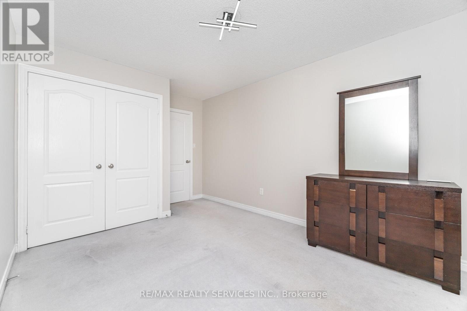 3 Napoleon Crescent, Brampton, Ontario  L6P 3K6 - Photo 28 - W12434042