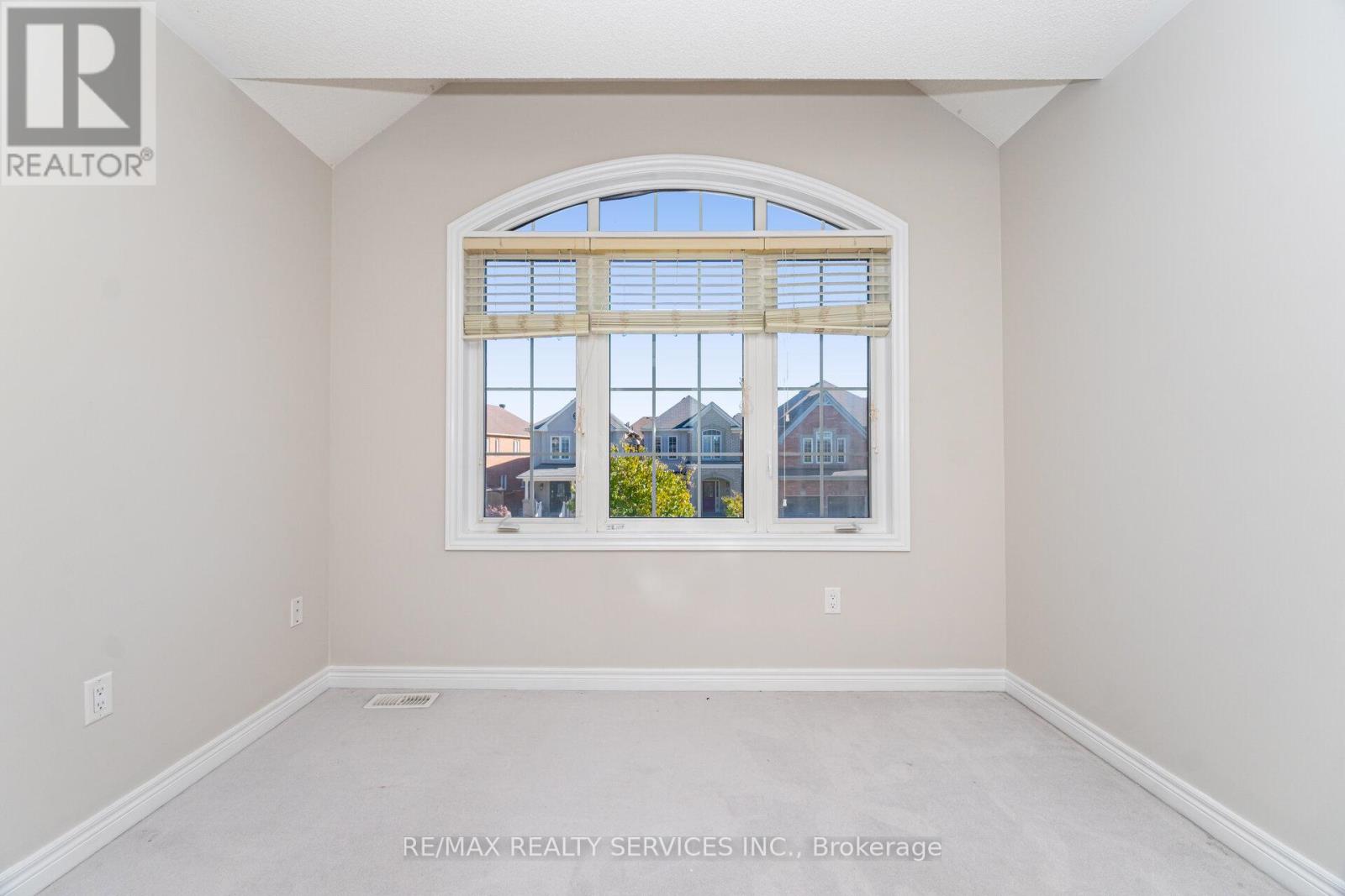 3 Napoleon Crescent, Brampton, Ontario  L6P 3K6 - Photo 29 - W12434042