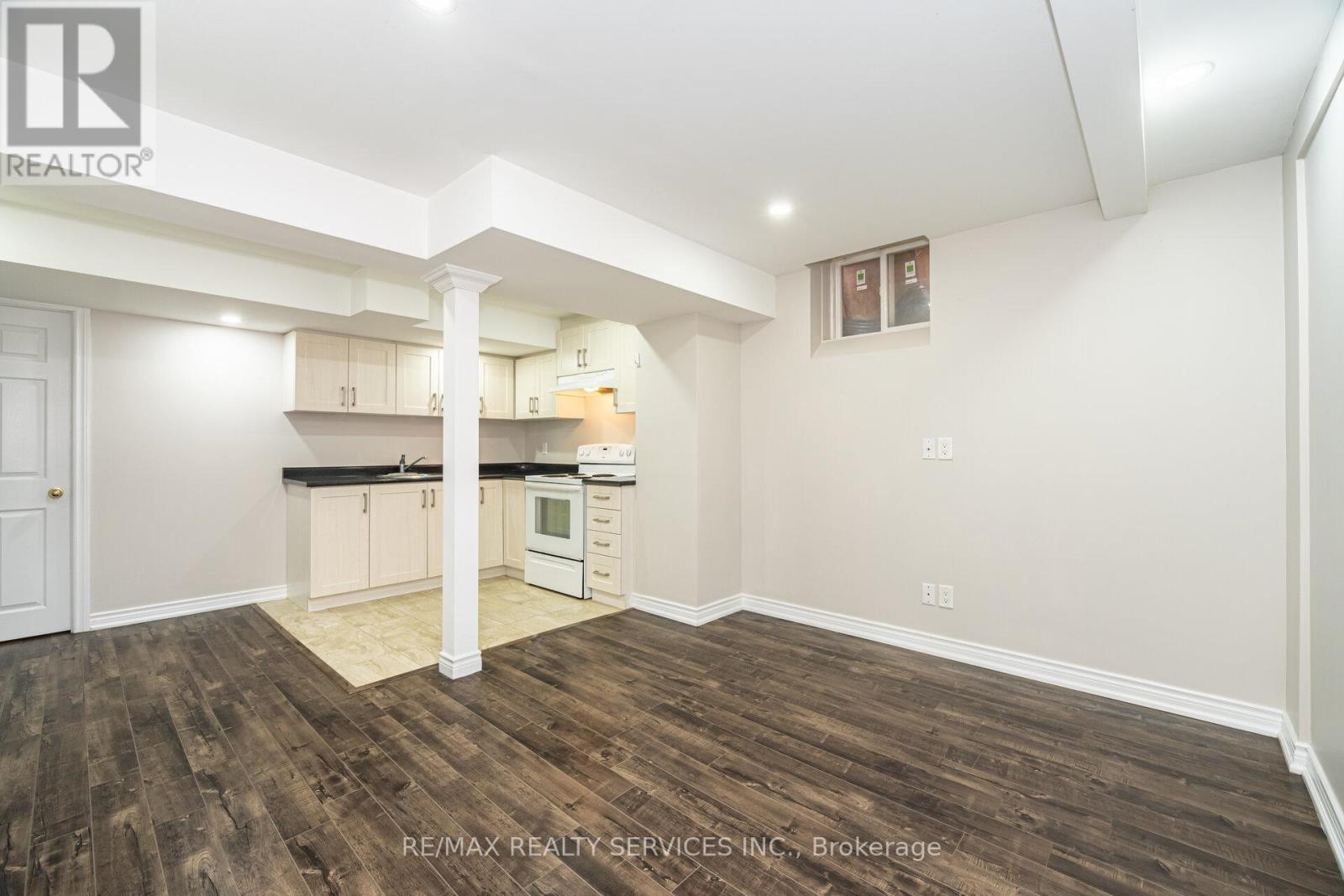 3 Napoleon Crescent, Brampton, Ontario  L6P 3K6 - Photo 33 - W12434042
