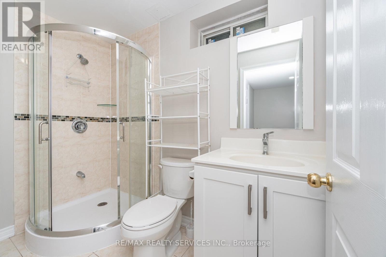 3 Napoleon Crescent, Brampton, Ontario  L6P 3K6 - Photo 38 - W12434042