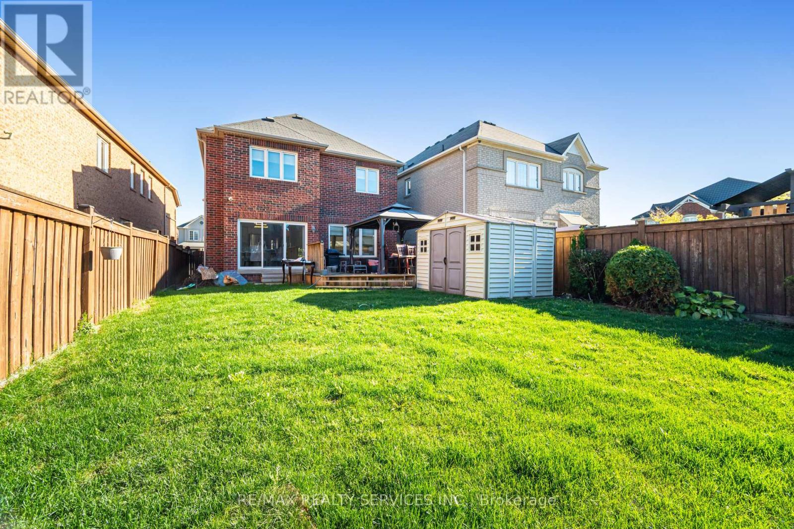 3 Napoleon Crescent, Brampton, Ontario  L6P 3K6 - Photo 42 - W12434042