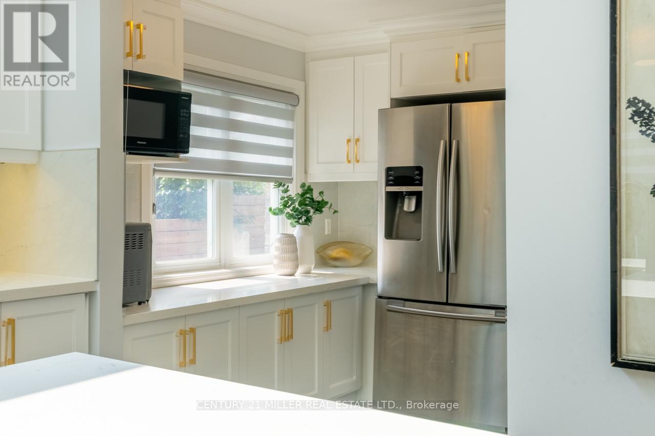 66 Cook Street, Halton Hills, Ontario  L7J 1Z4 - Photo 8 - W12434093