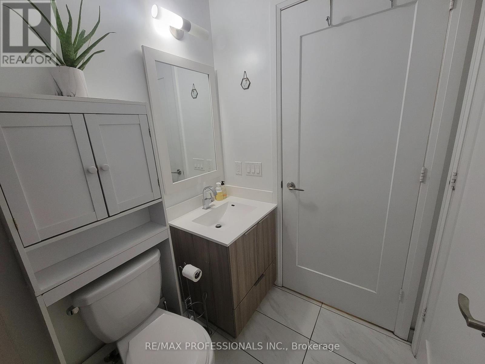 411 - 56 Annie Craig Drive, Toronto, Ontario  M8V 0C4 - Photo 12 - W12434115