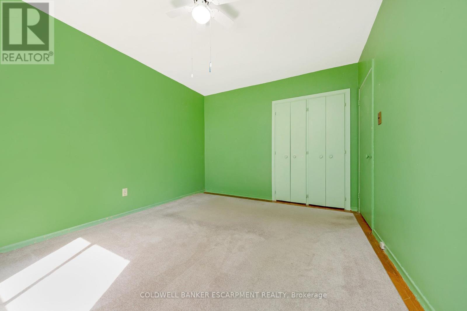 96 Churchill Road, Halton Hills, Ontario  L7J 2J4 - Photo 18 - W12434169