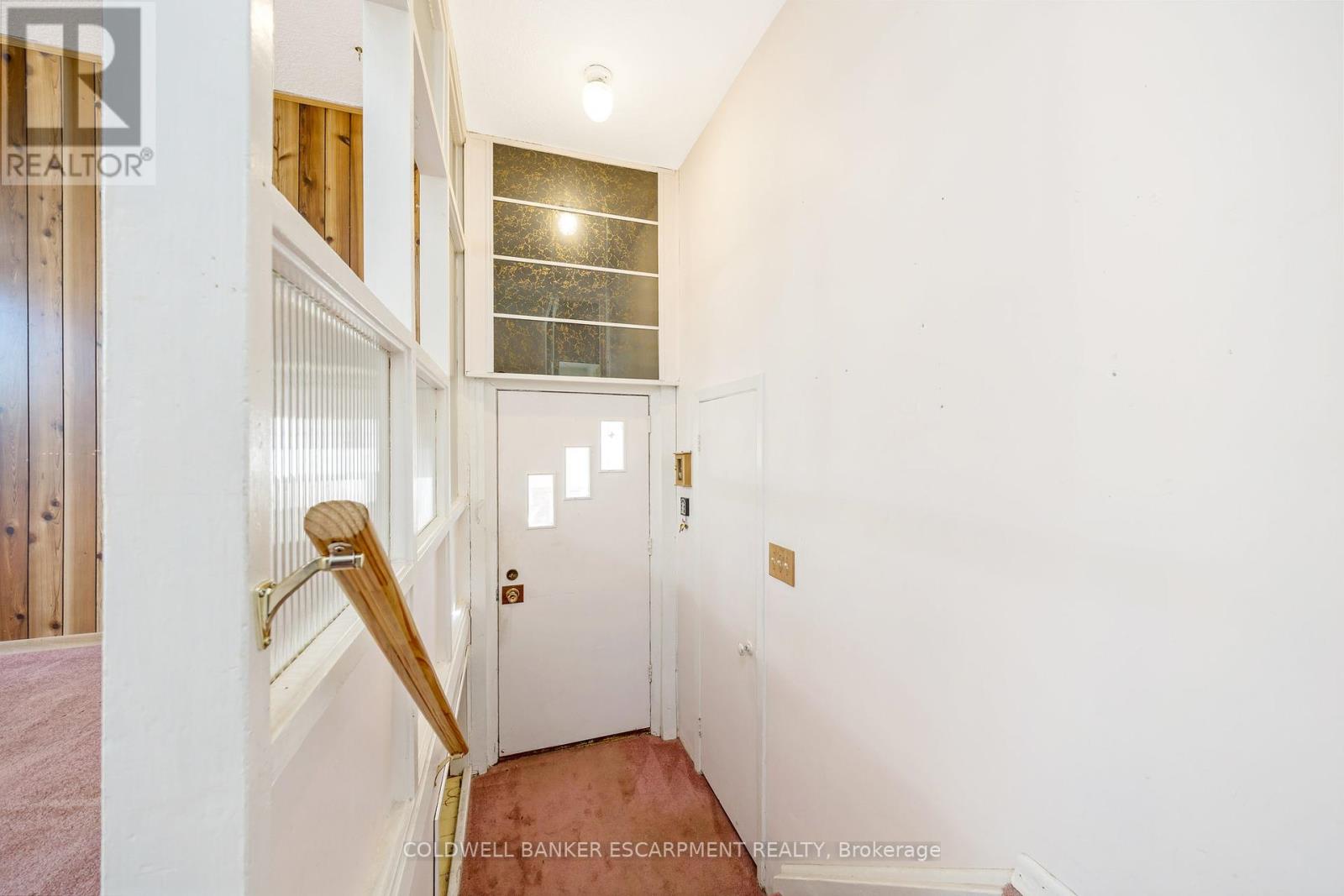96 Churchill Road, Halton Hills, Ontario  L7J 2J4 - Photo 5 - W12434169