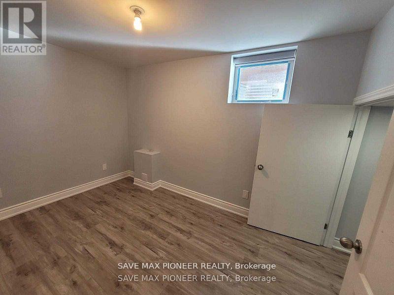 Bsmnt - 11 Ivor Crescent N, Brampton, Ontario  L7A 4L5 - Photo 2 - W12434180