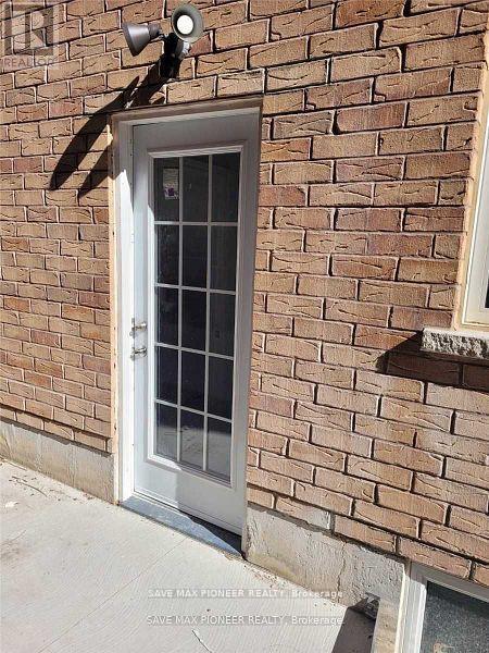 Bsmnt - 11 Ivor Crescent N, Brampton, Ontario  L7A 4L5 - Photo 6 - W12434180