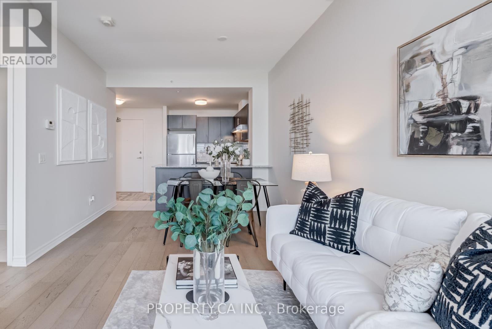 704 - 2522 Keele Street, Toronto, Ontario  M6L 0A2 - Photo 11 - W12434189