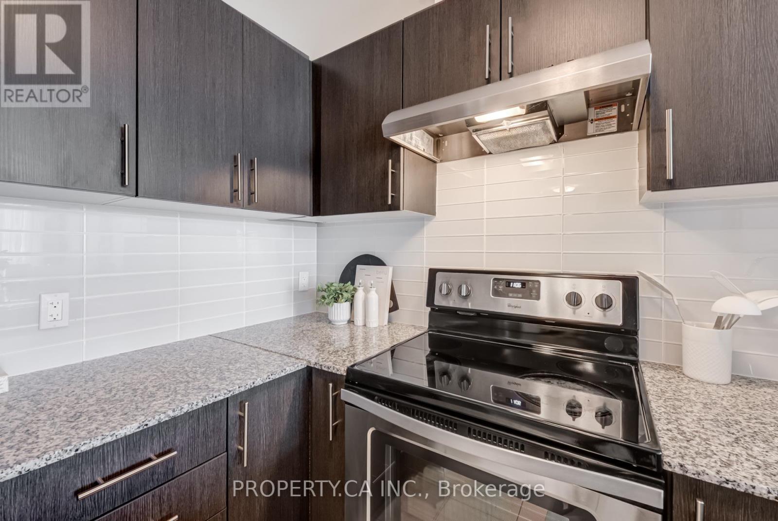 704 - 2522 Keele Street, Toronto, Ontario  M6L 0A2 - Photo 17 - W12434189