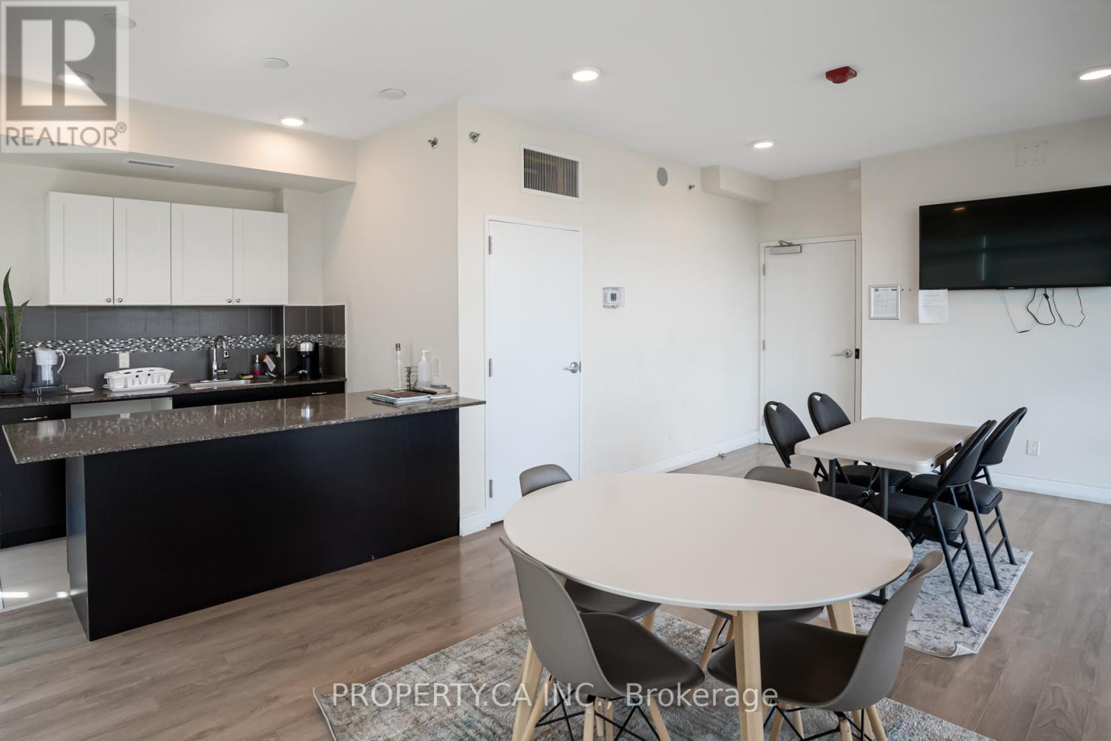 704 - 2522 Keele Street, Toronto, Ontario  M6L 0A2 - Photo 47 - W12434189