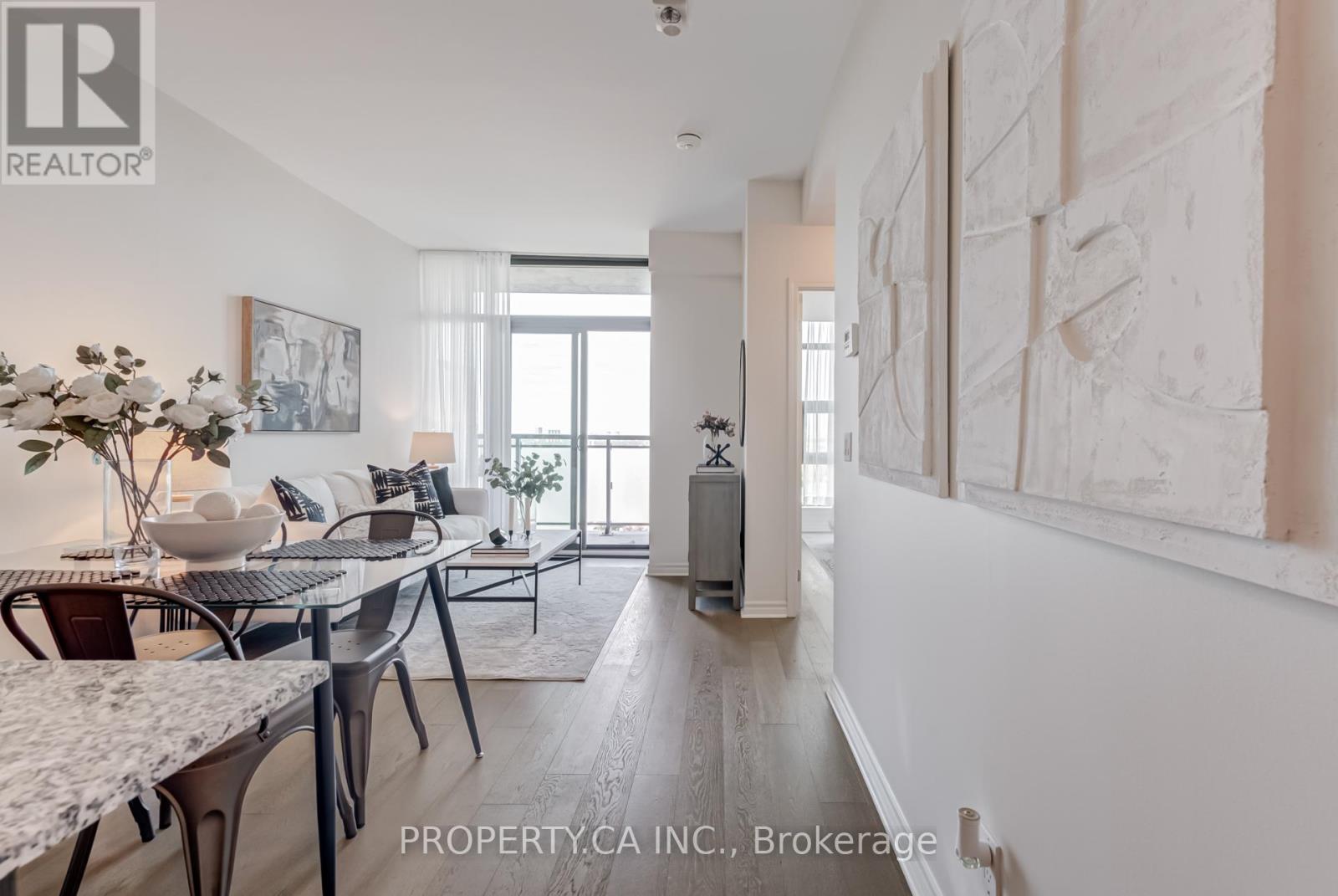 704 - 2522 Keele Street, Toronto, Ontario  M6L 0A2 - Photo 6 - W12434189