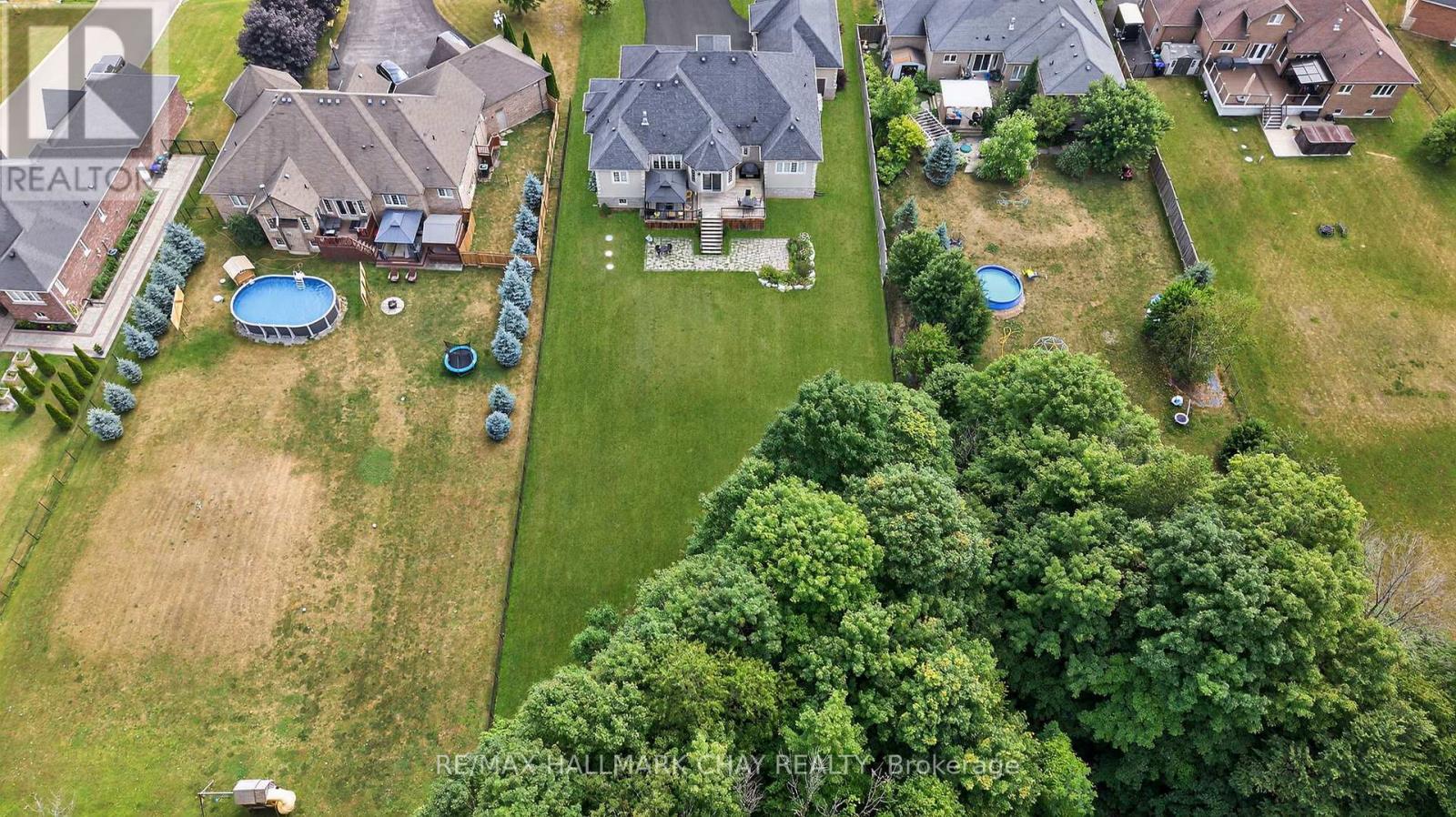 16 Basswood Drive, Wasaga Beach, Ontario  L9Z 0A9 - Photo 34 - S12434220