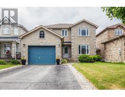 34 LANG DRIVE, Barrie, Ontario