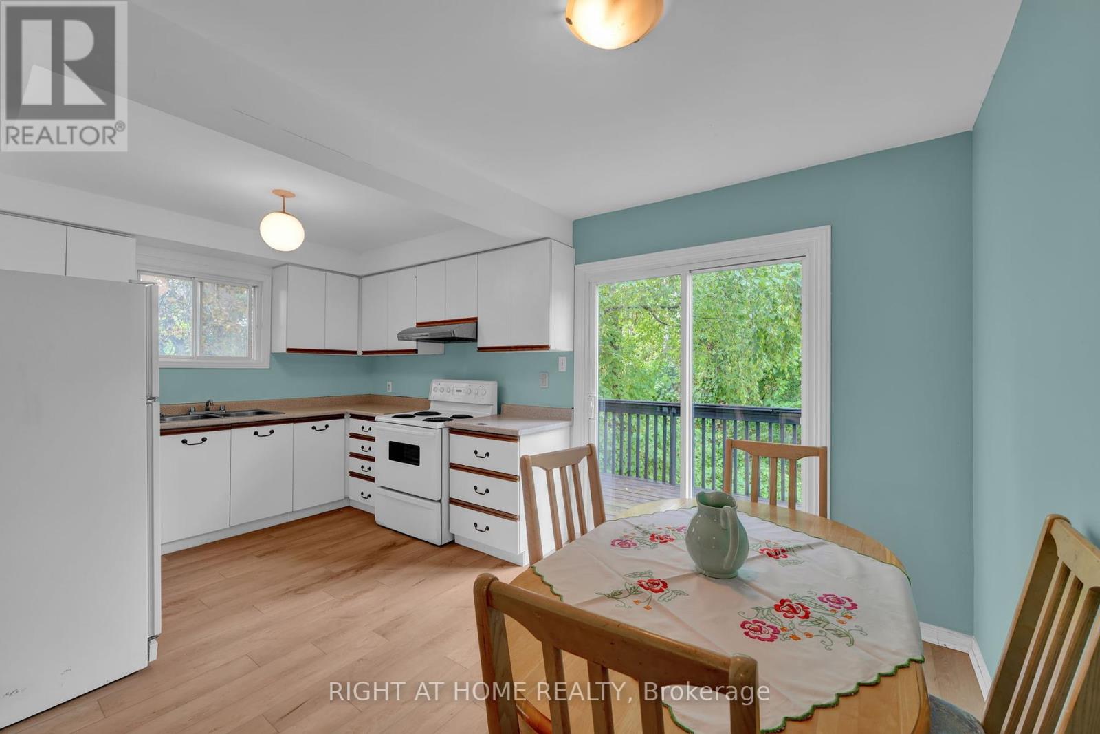 138 45th Street N, Wasaga Beach, Ontario  L9Z 1Z2 - Photo 7 - S12434286