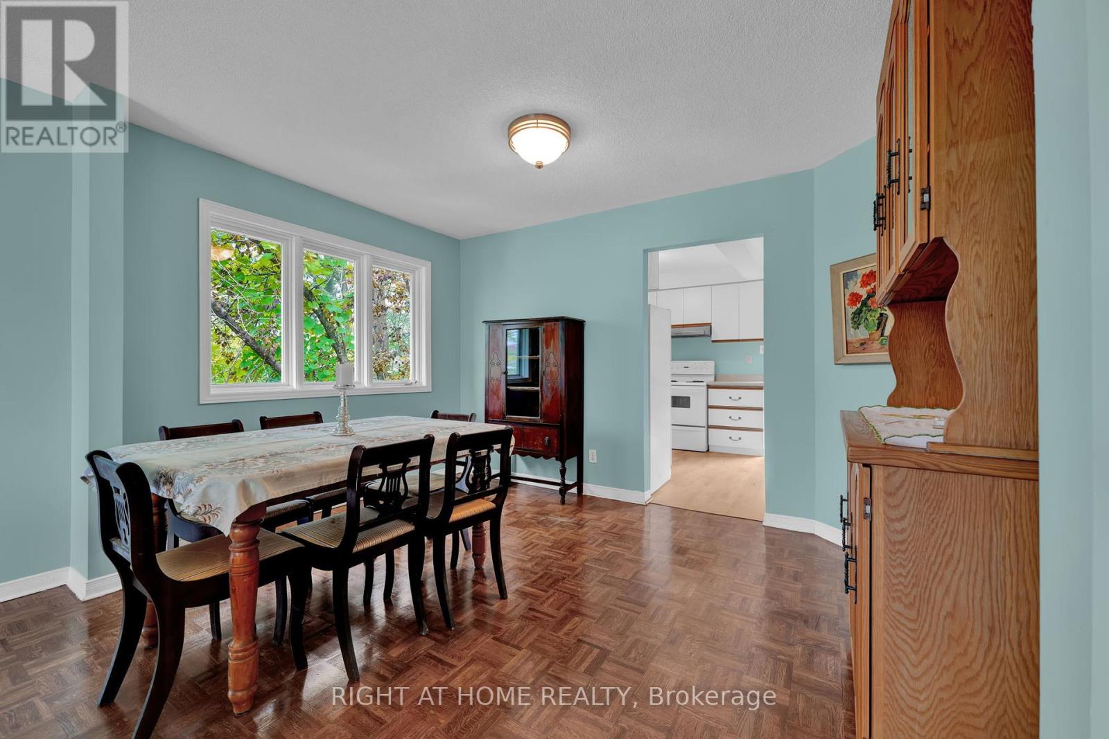 138 45th Street N, Wasaga Beach, Ontario  L9Z 1Z2 - Photo 8 - S12434286