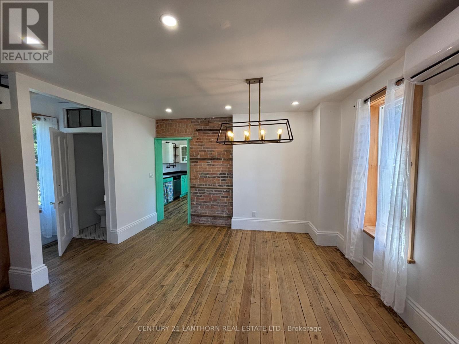 22 York Street, Prince Edward County, Ontario  K0K 2T0 - Photo 12 - X12434325