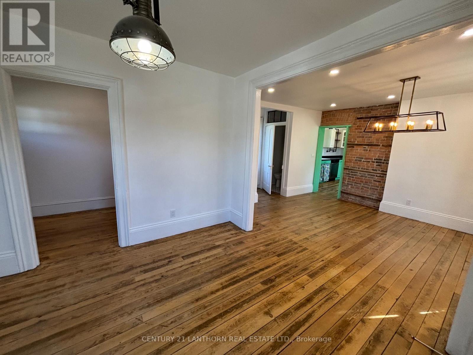 22 York Street, Prince Edward County, Ontario  K0K 2T0 - Photo 15 - X12434325