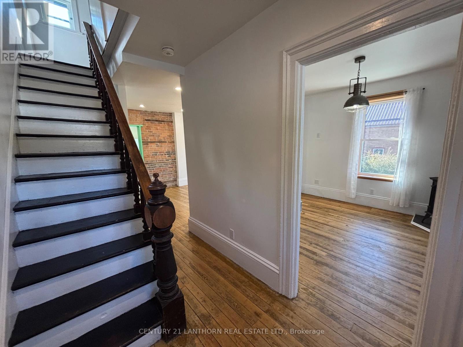 22 York Street, Prince Edward County, Ontario  K0K 2T0 - Photo 16 - X12434325